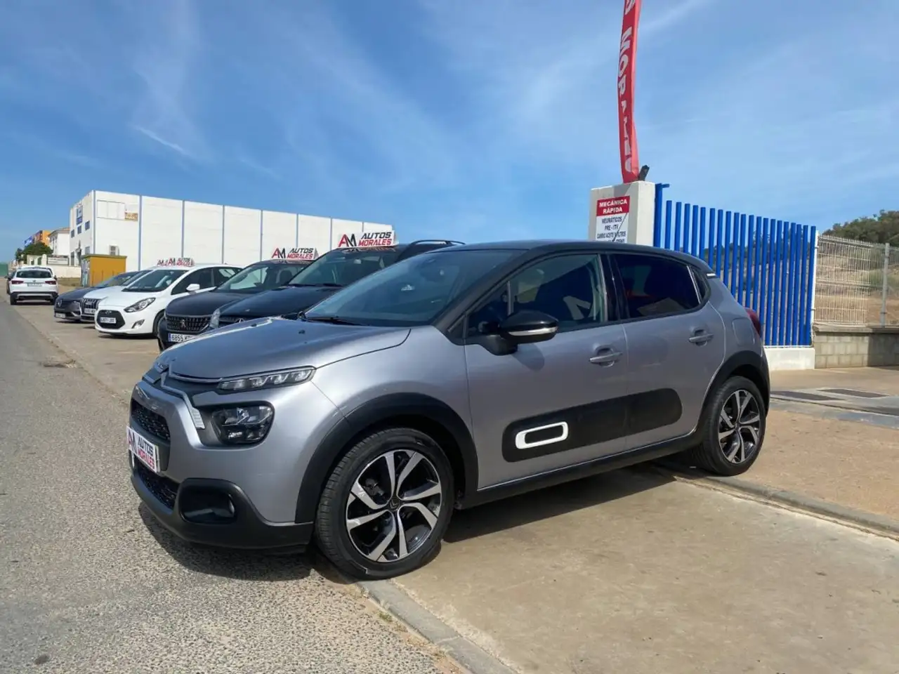 Renting Citroen C3 1.2 PureTech S&S Shine 110 Gris 3