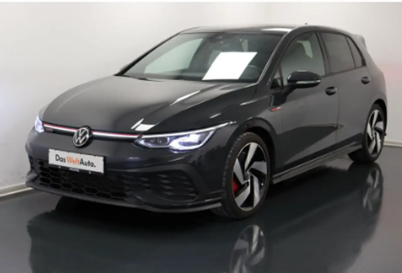 Renting Volkswagen Golf 2.0 TSI GTI Clubsport DSG 221kW Gris