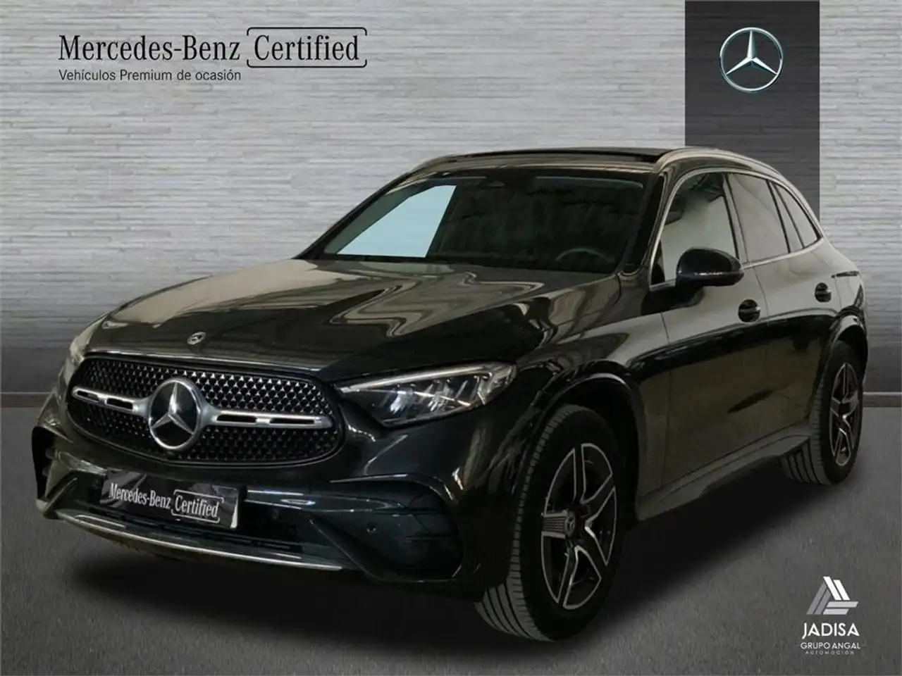 Renting Mercedes-Benz GLC 220 d 4MATIC 3