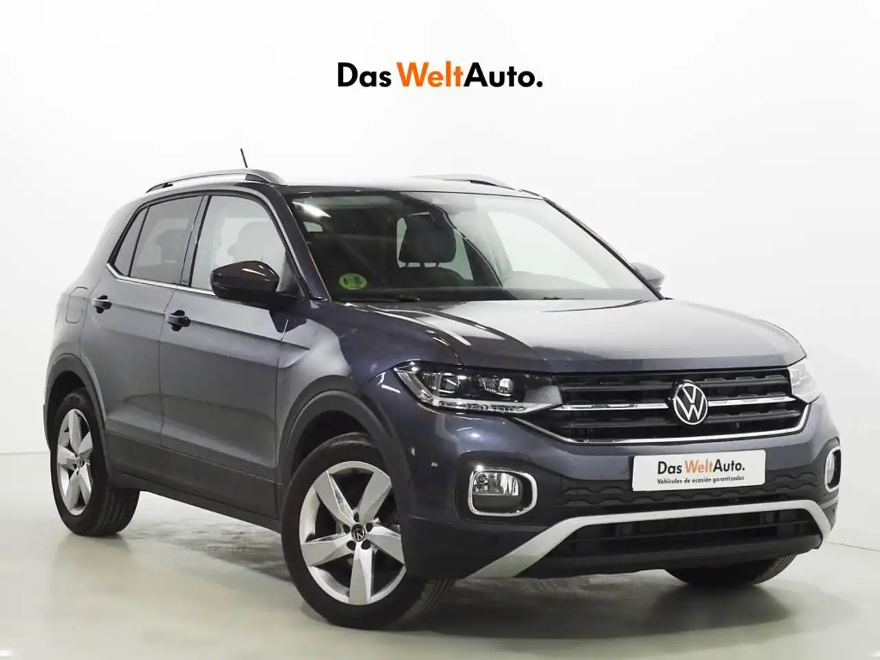 Renting Volkswagen T-Cross 1.0 TSI Sport DSG7 81kW Gris