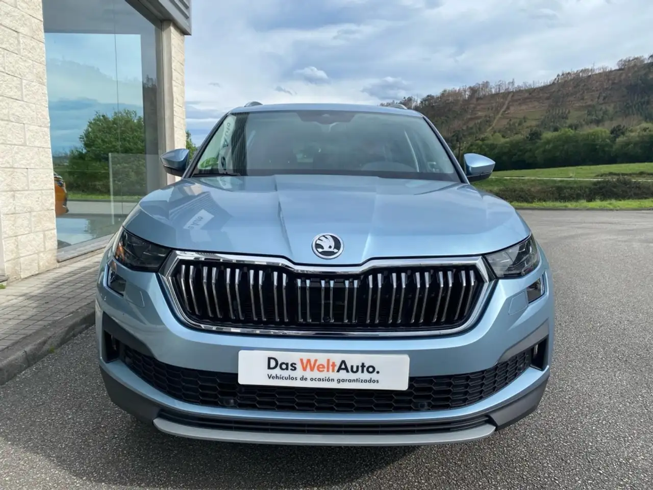 Renting Skoda Kodiaq 1.5 TSI Style 4×2 DSG 110kW Azul