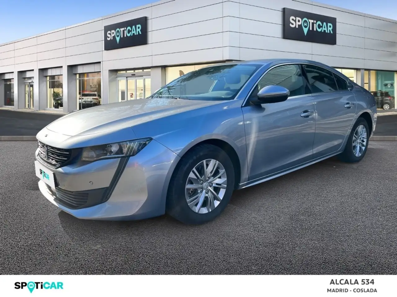 Renting Peugeot 508 1.5BlueHDi S&S Business Line 130 Gris