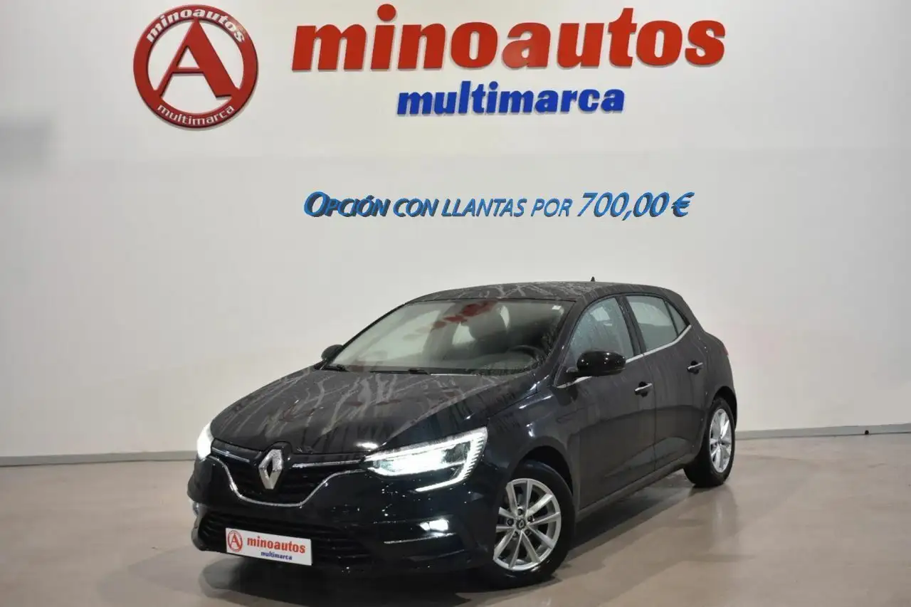 Renting Renault Megane 1.5dCi Blue Business 85kW Azul