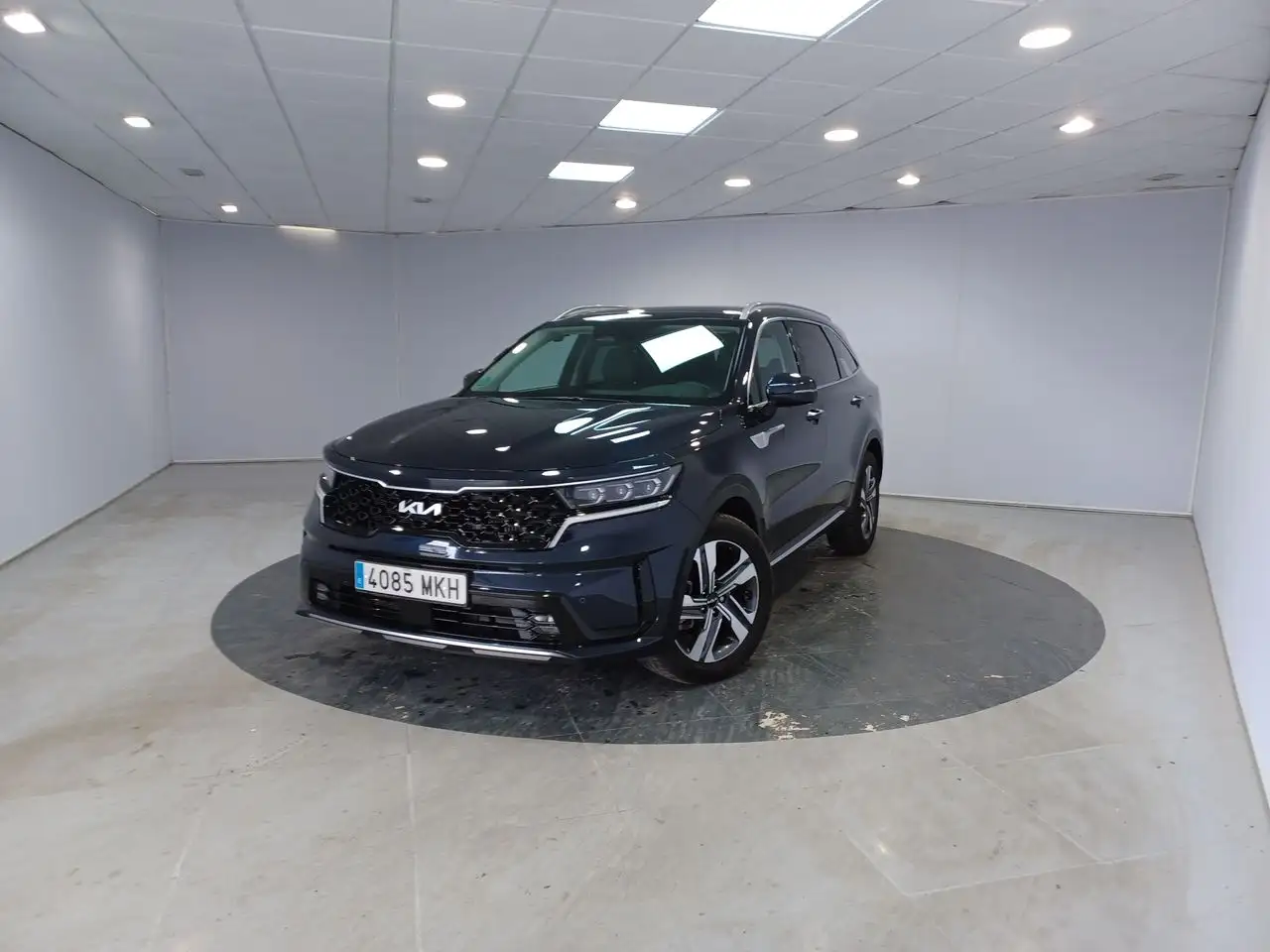 Renting Kia Sorento 1.6 T-GDi HEV Plus Edition 4×4 7pl Azul