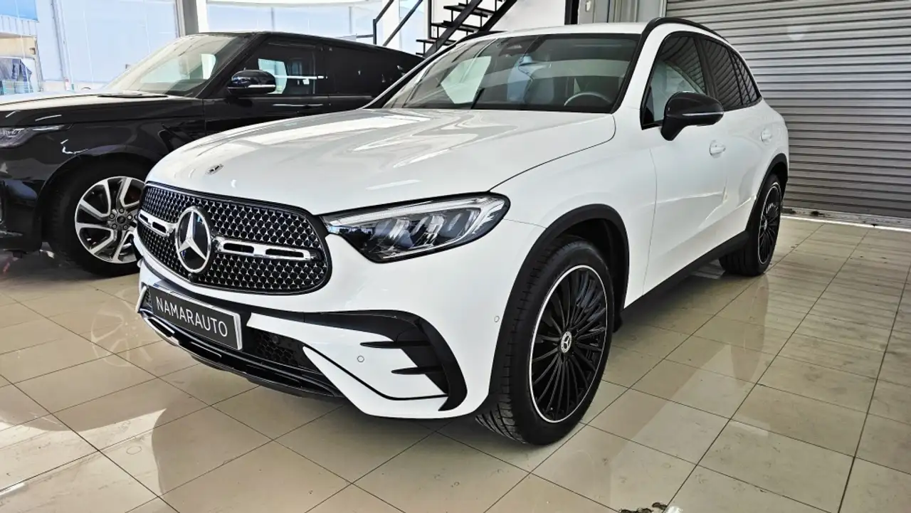 Renting Mercedes-Benz GLC 220 220d 4Matic 9G-Tronic Blanco 4