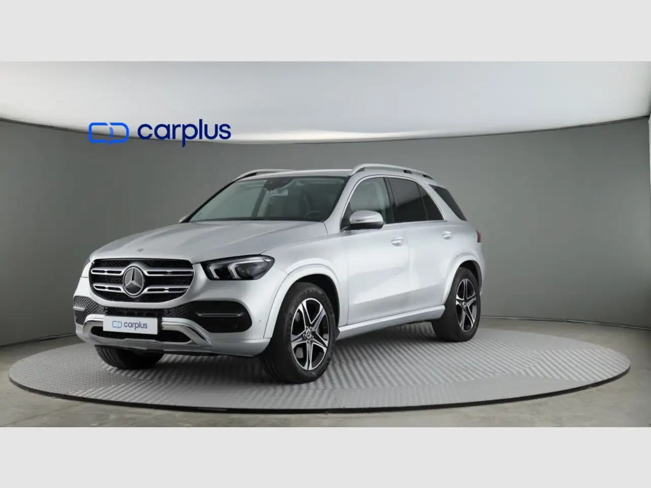 Renting Mercedes-Benz GLE 350 450 4MATIC Plateado 1