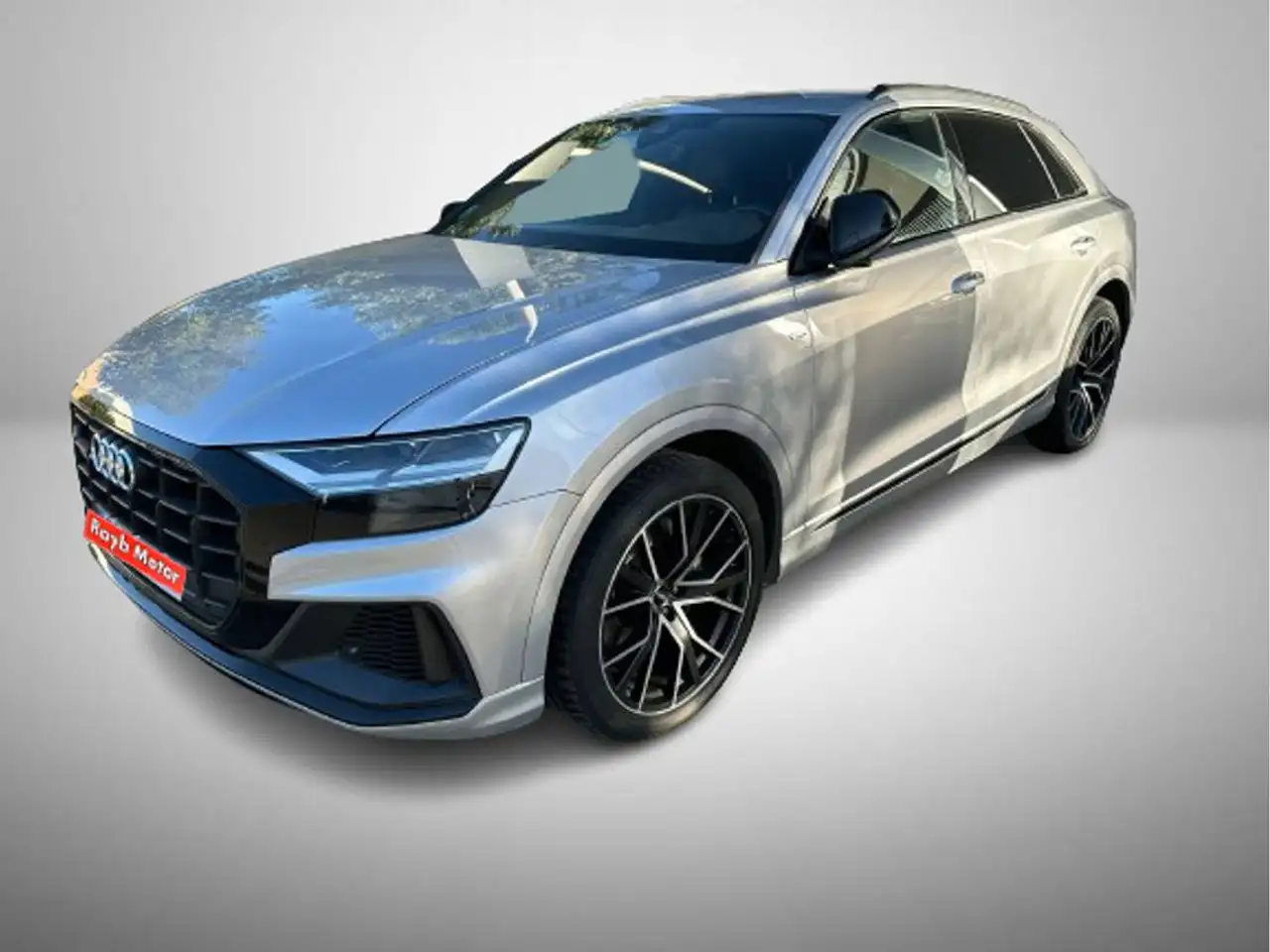 Renting Audi Q8 50 TDI Black line quattro tiptronic Gris