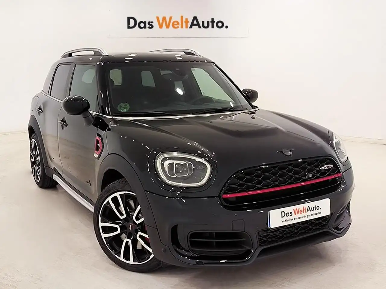 Renting MINI John Cooper Works Countryman ALL4 AUT. Negro 2