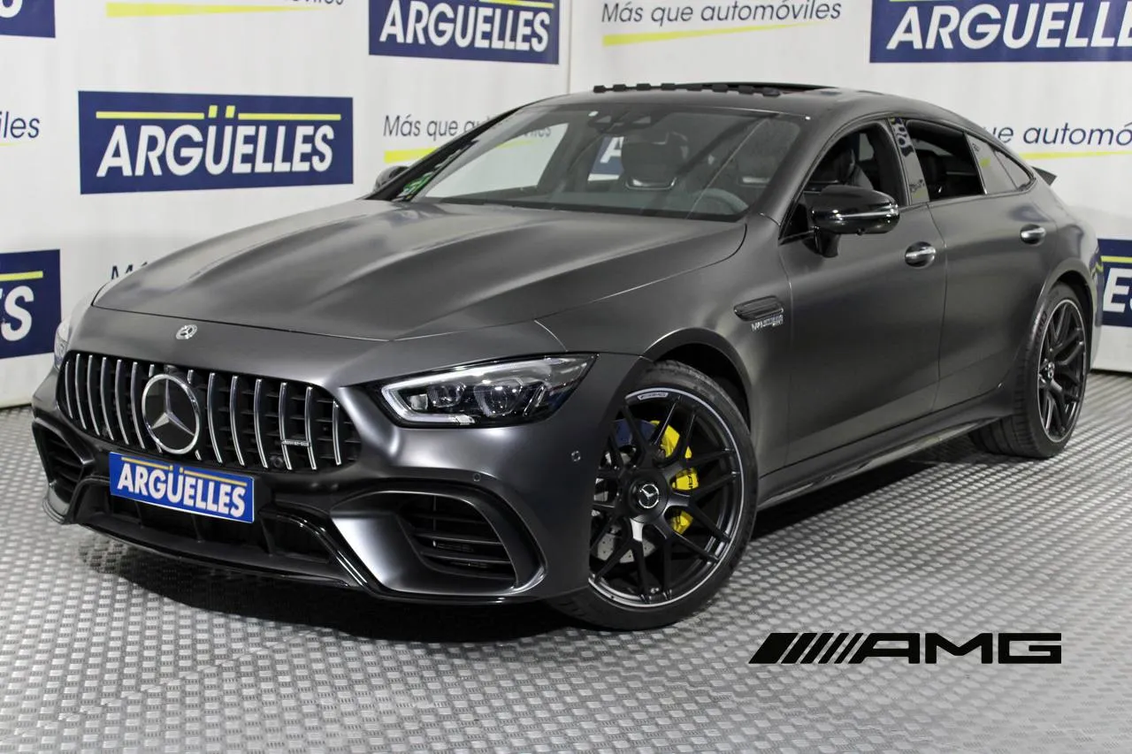 Renting MERCEDES AMG GT Coupé 63 4Matic+