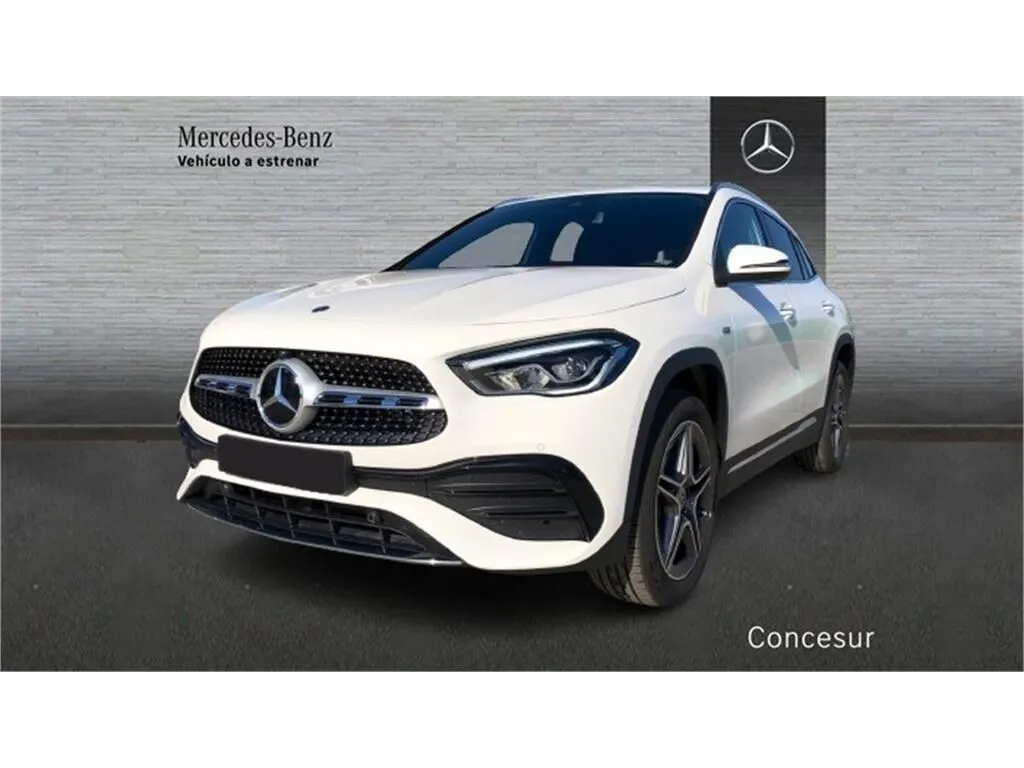 Renting MERCEDES Clase GLA GLA 250e 1