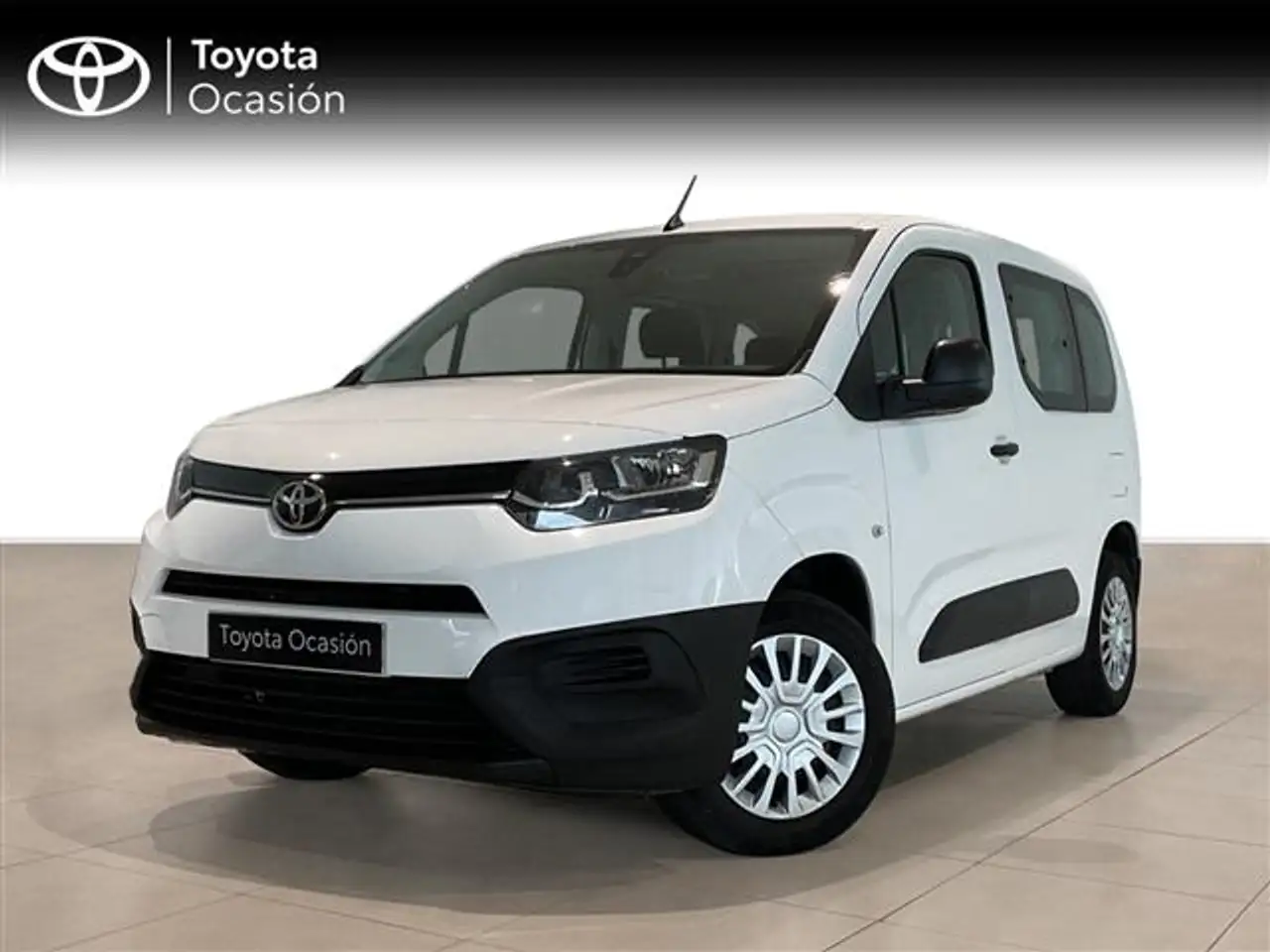 Renting Toyota Proace Combi L1 GX 1.5D 6pl. 100