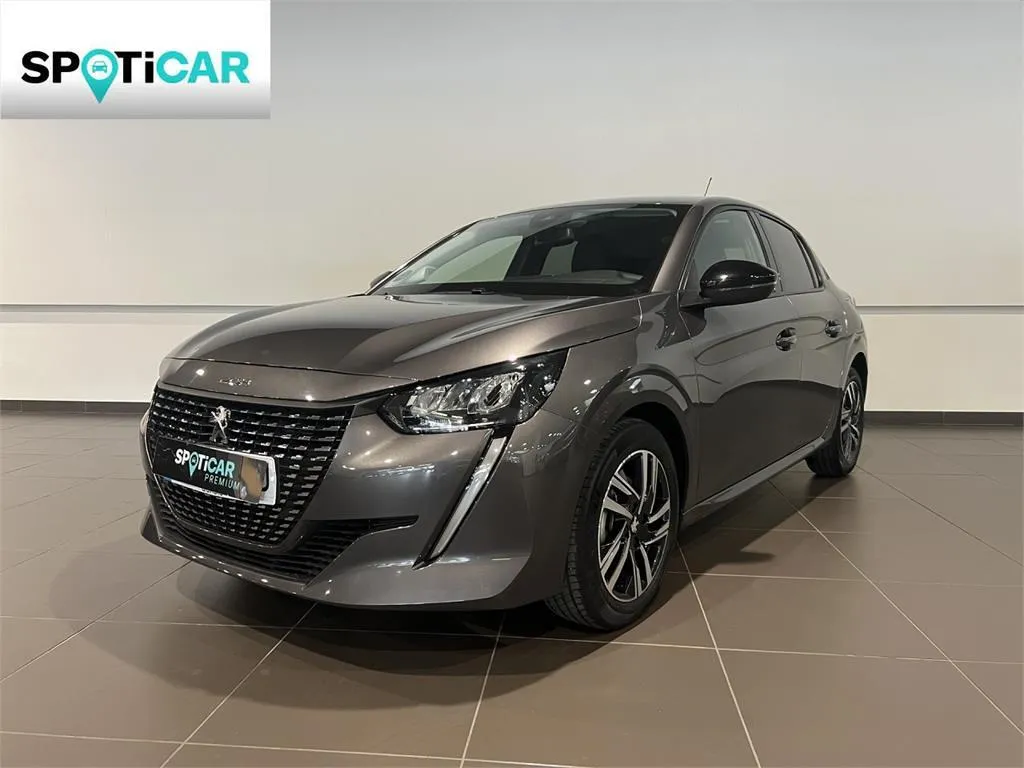 Renting Peugeot 208 PureTech 73kW (100CV) EAT8 Allure Pack 1