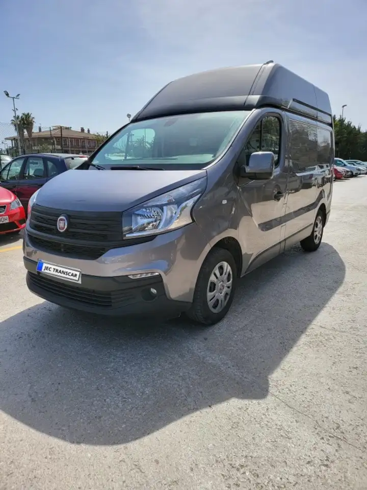 Renting Fiat Talento Fg. 2.0 Mjt S&S Largo 1,2 Techo Alto 107kW Gris