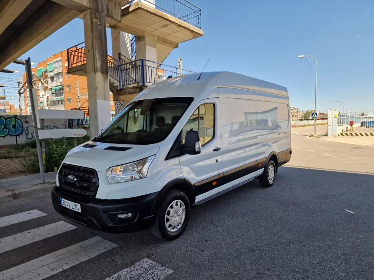 Renting Ford Transit FT 350 L4 Van Trend Tracción Trasera 130 Blanco