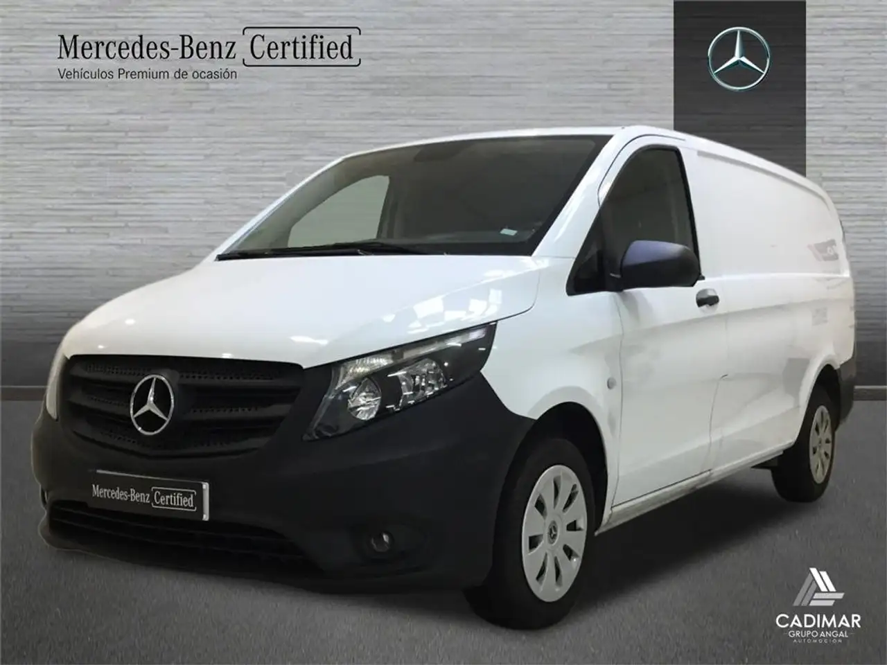 Renting Mercedes-Benz Vito 109 CDI Larga