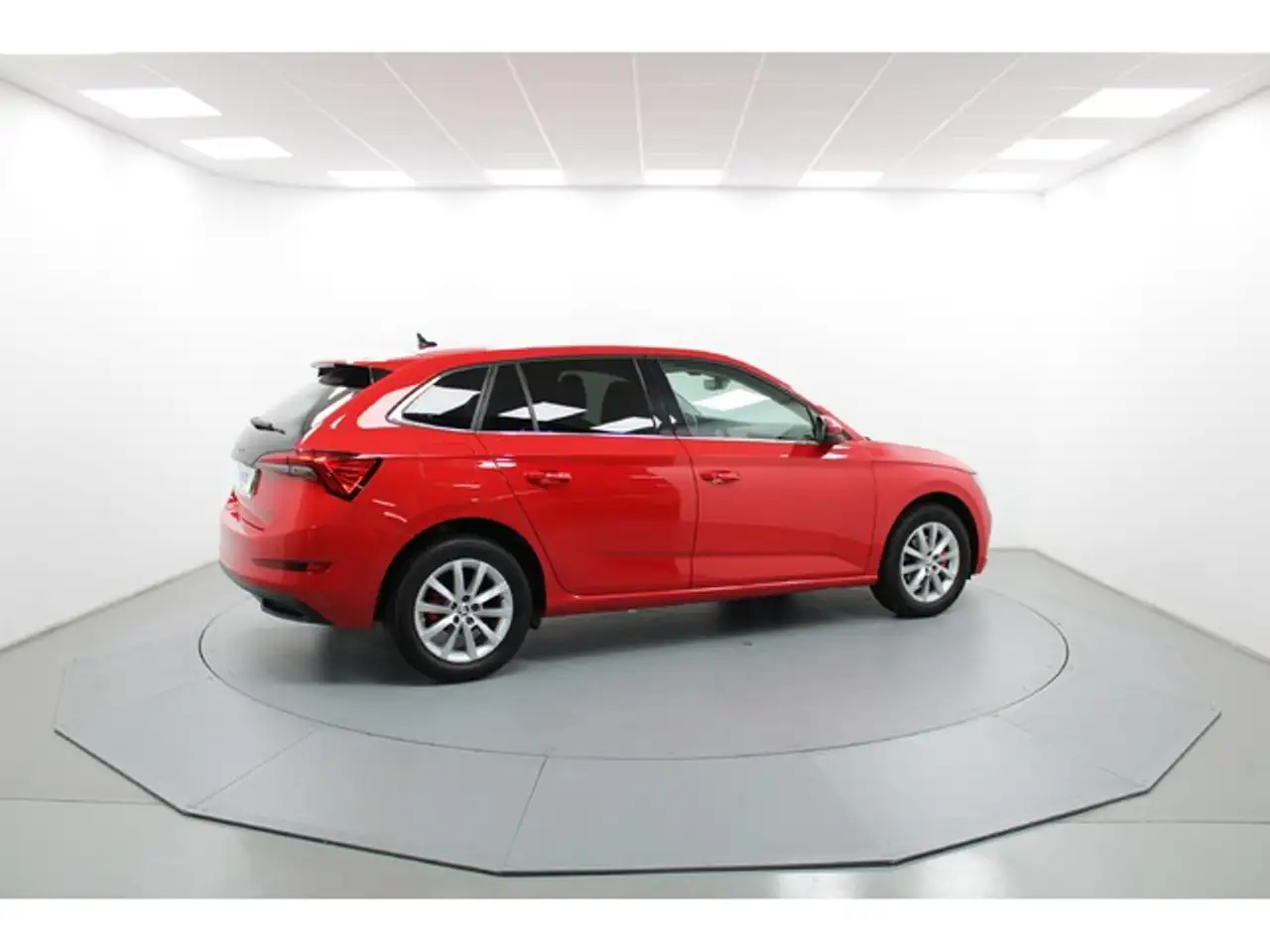 Renting Skoda Scala 1.0 TSI Ambition 81kW Rojo