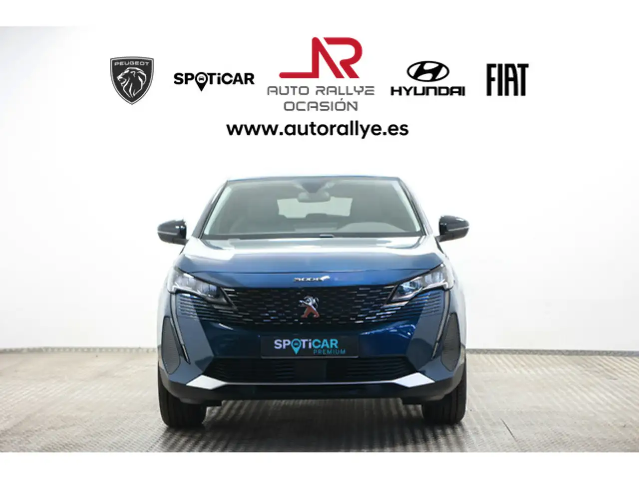 Renting Peugeot 3008 1.2 S&S PureTech Allure 130 Azul 1