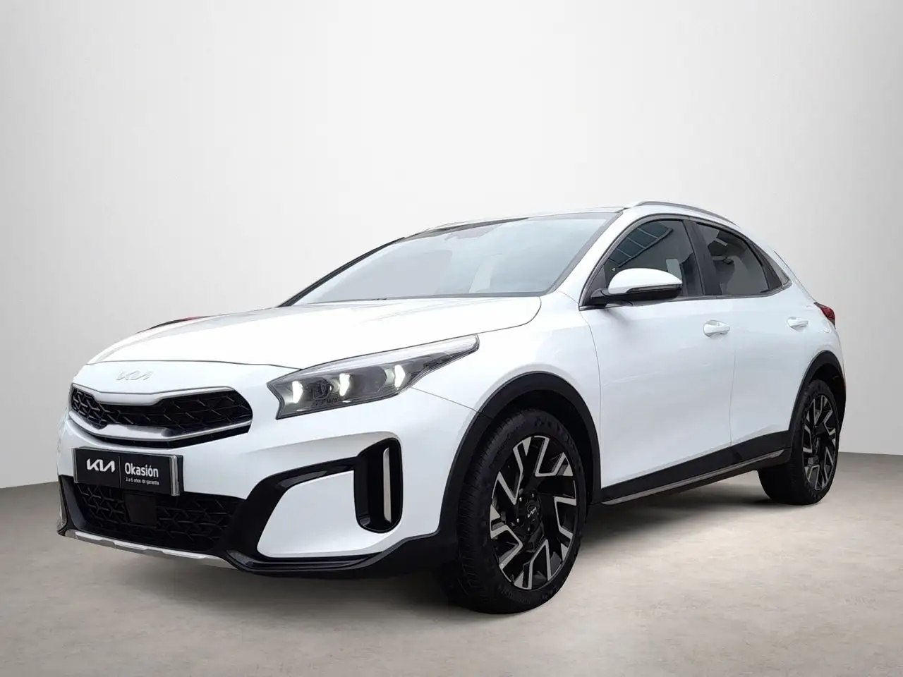 Renting Kia XCeed 1.5 MHEV Tech 118kW (160CV) DCT Blanco