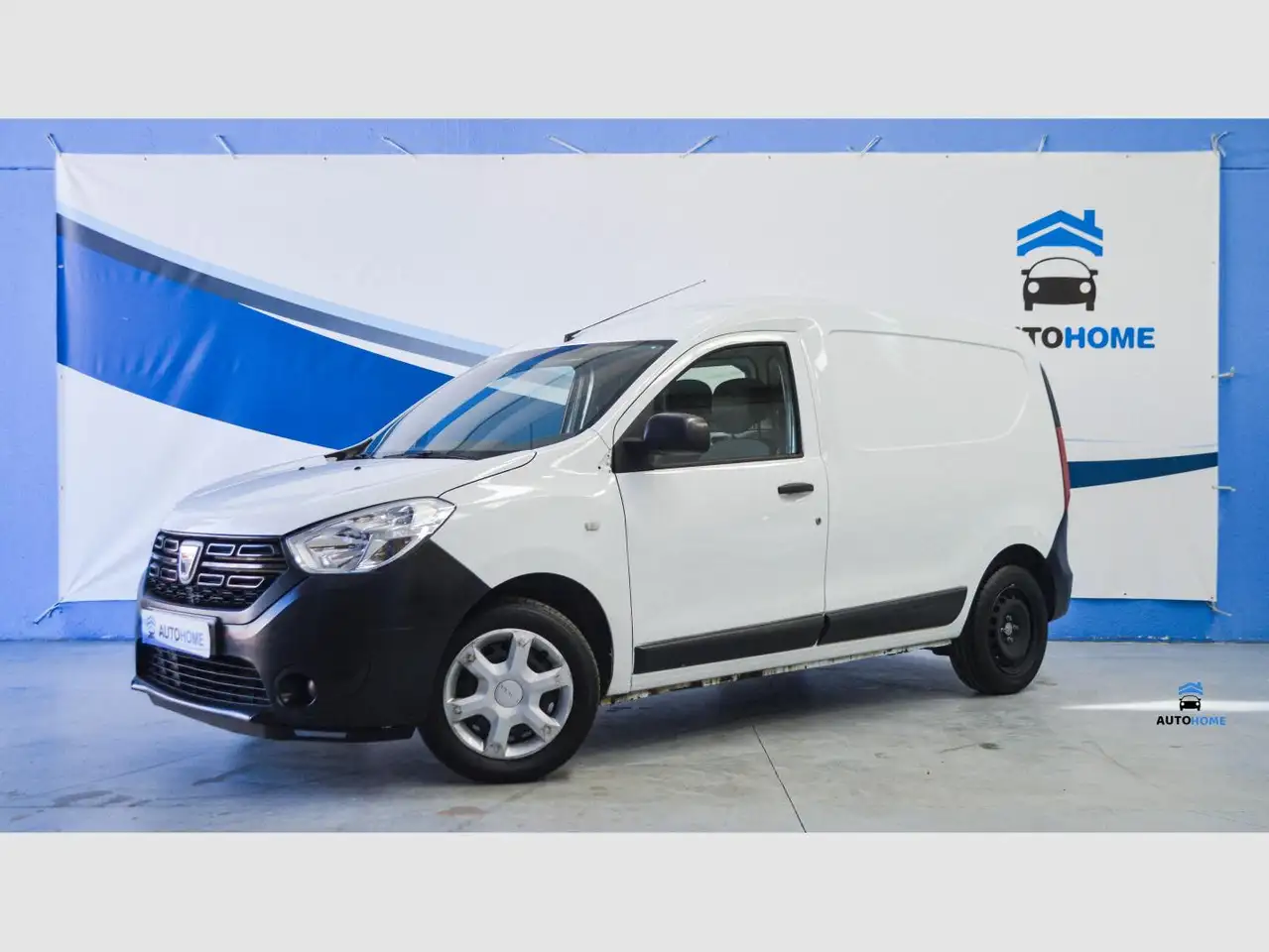 Renting Dacia Dokker 1.6 Essential 75kW Blanco