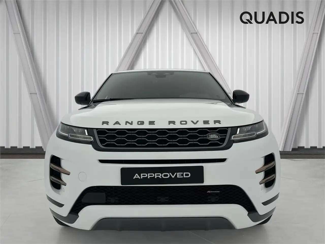 Renting Land Rover Range Rover Evoque 2.0D I4 MHEV R-Dynamic S AWD Aut. 163 Blanco 2 2