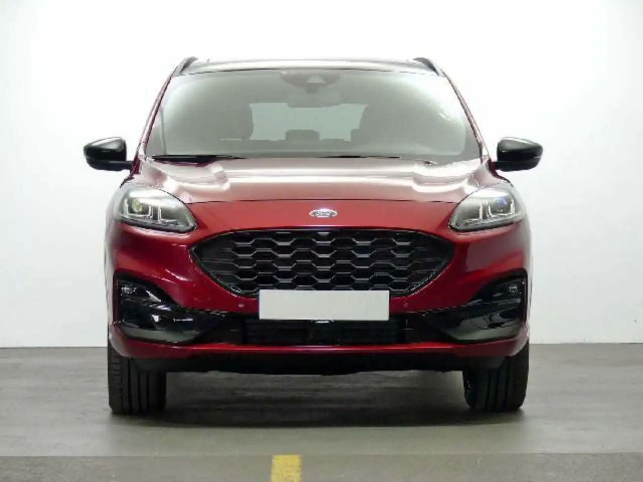 Renting Ford Kuga 2.5 PHEV ST-LINE X AUTO 225 5P Rojo 3 1