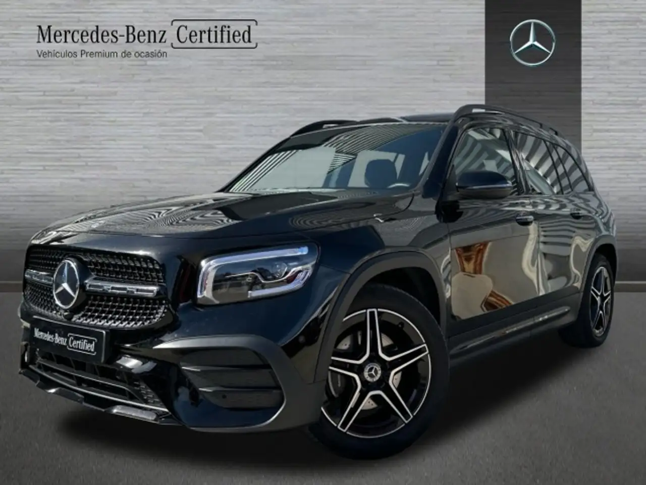 Renting Mercedes-Benz GLB 200 200d 8G-DCT Negro