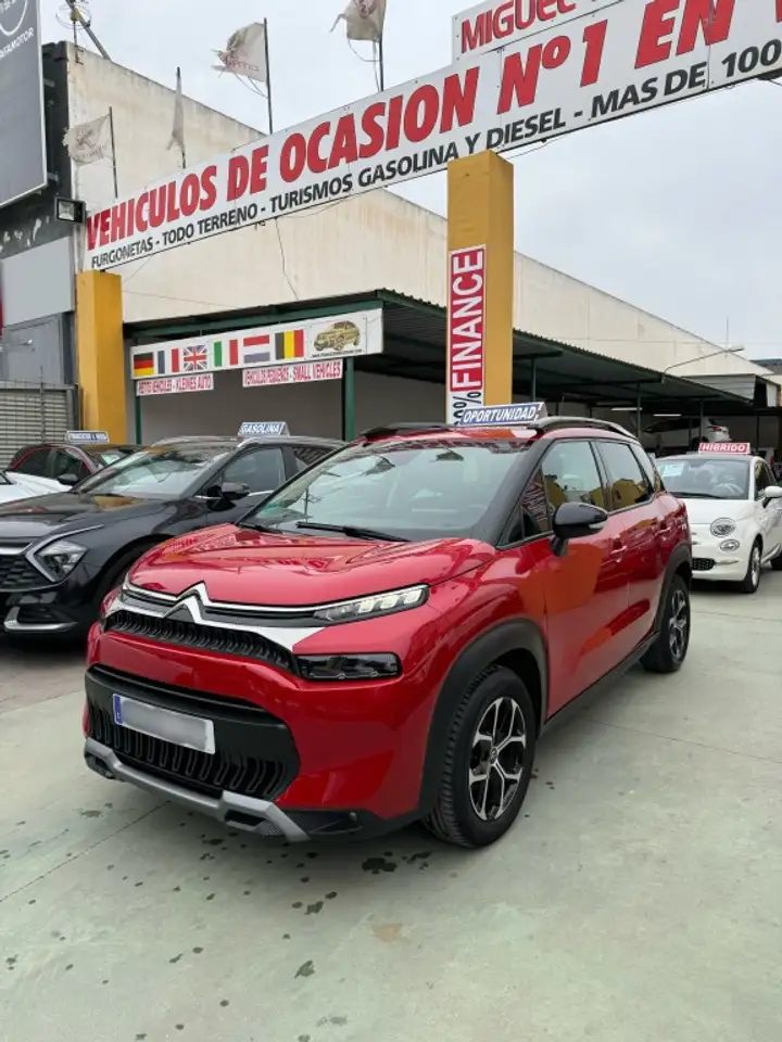 Renting Citroen C3 Aircross BlueHDi S&S Feel Pack 110 Rojo