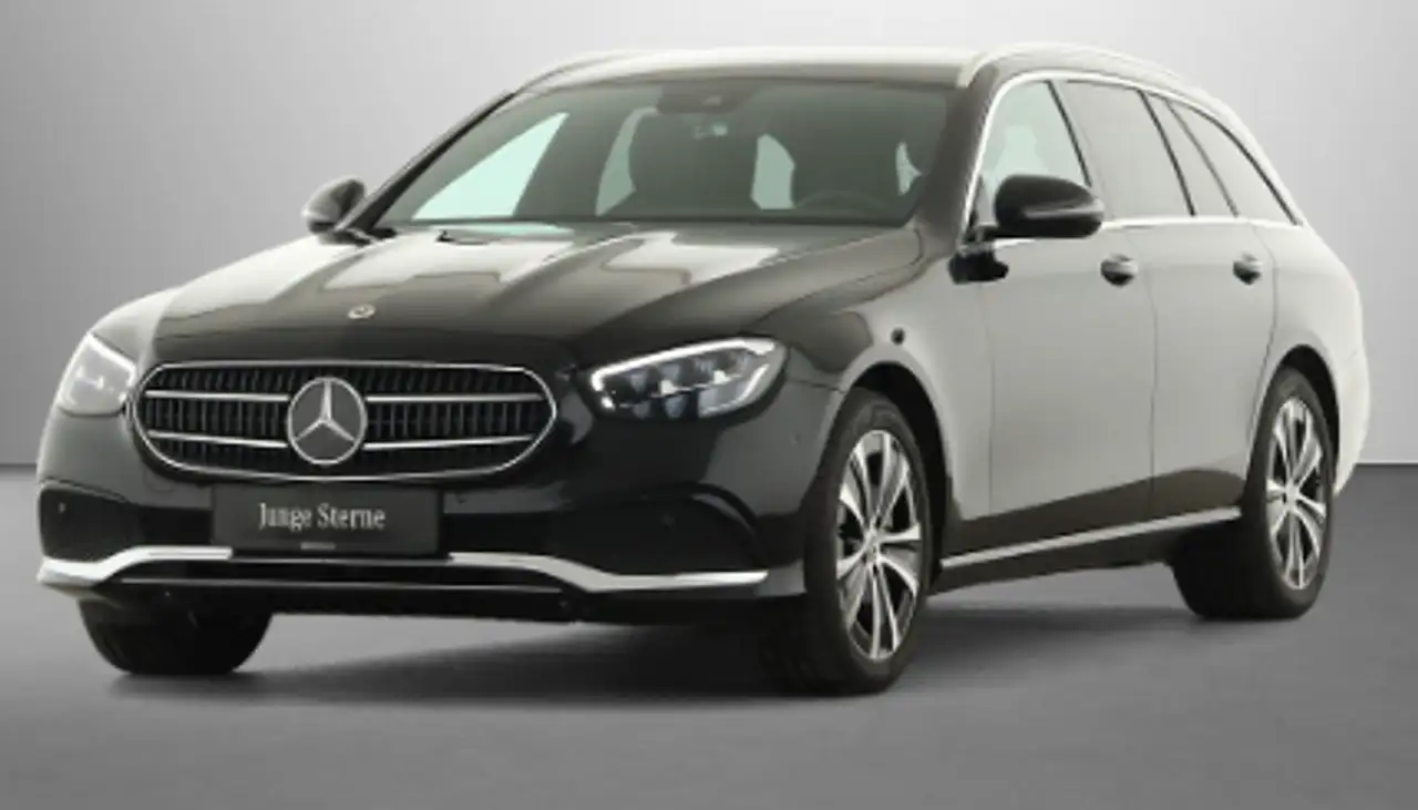 Renting Mercedes-Benz MERCEDES-BENZ Clase E Familiar  Automático de 5 P Negro 1