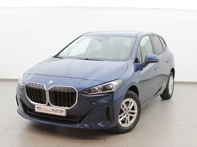 Renting BMW Serie 2 218d Active Tourer 2