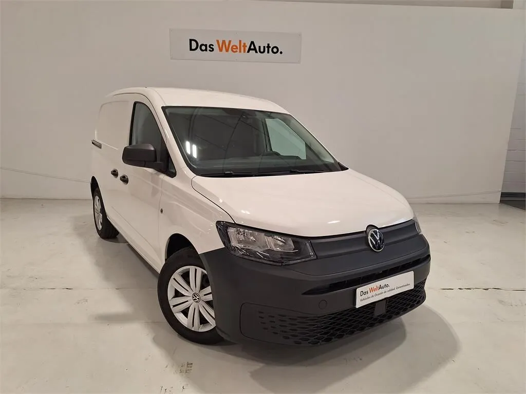 Renting VOLKSWAGEN Caddy Furgón 2.0TDI 75kW 1