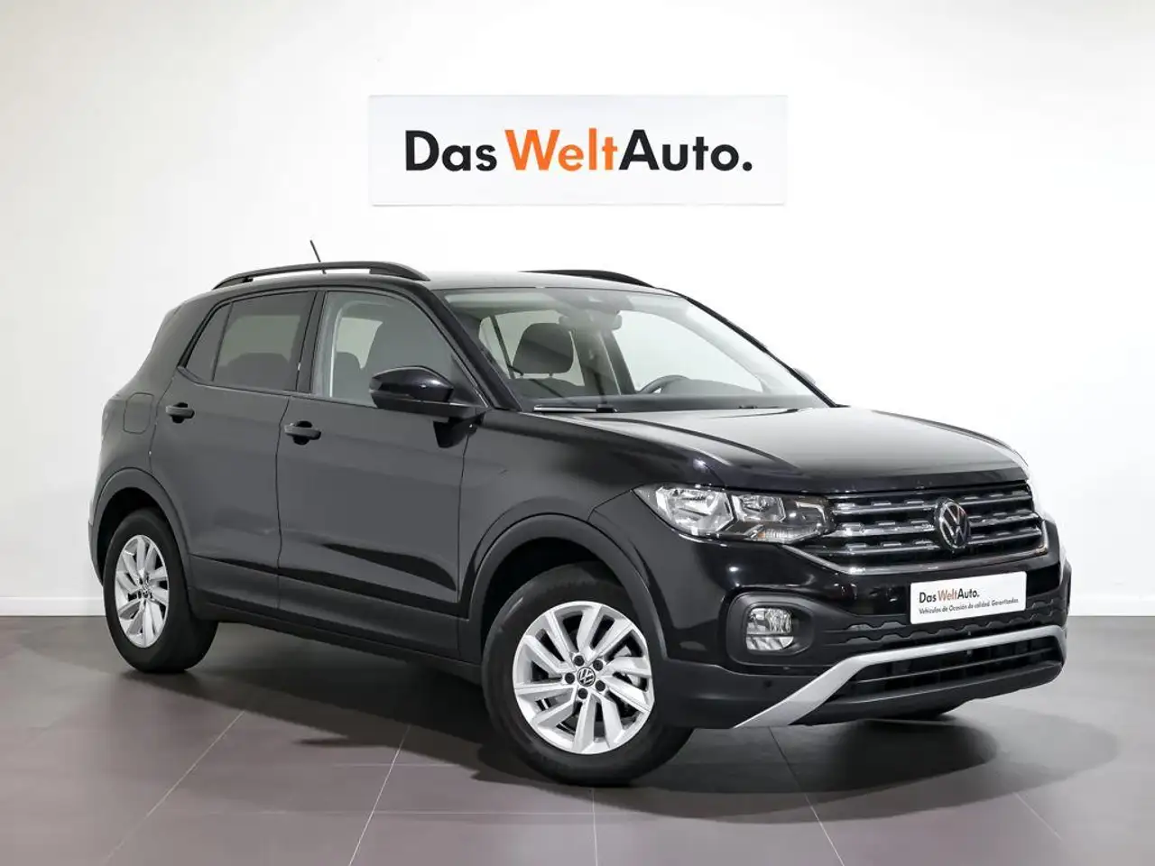 Renting Volkswagen T-Cross 1.0 TSI Advance Negro 6