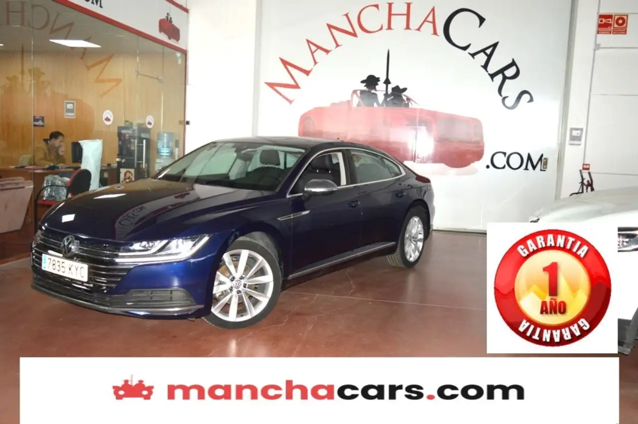 Renting Volkswagen Arteon 1.5 TSI EVO Elegance DSG7 110kW Azul