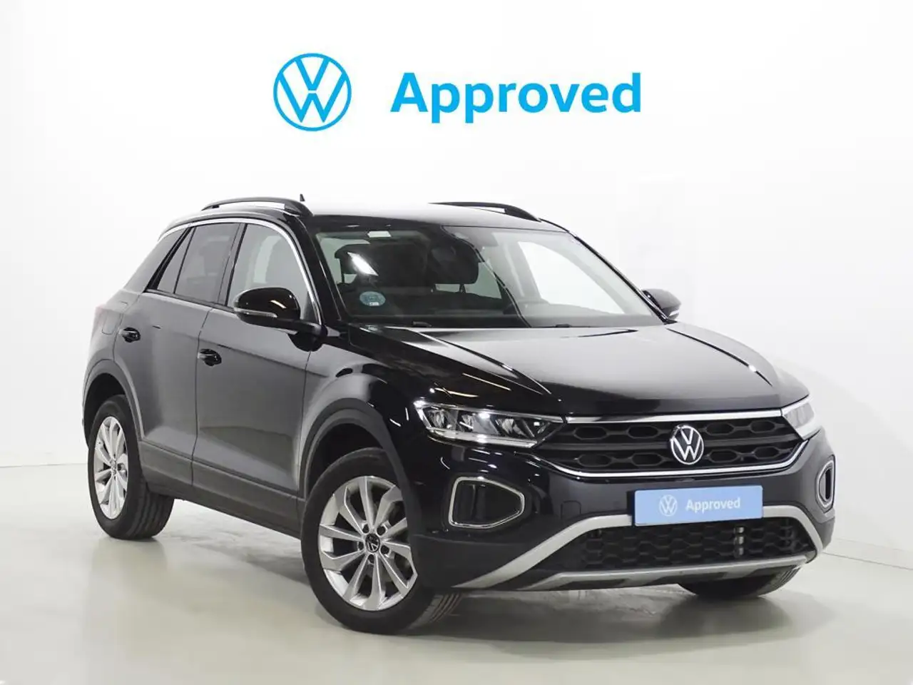 Renting Volkswagen T-Roc 1.5 TSI Life Negro 2