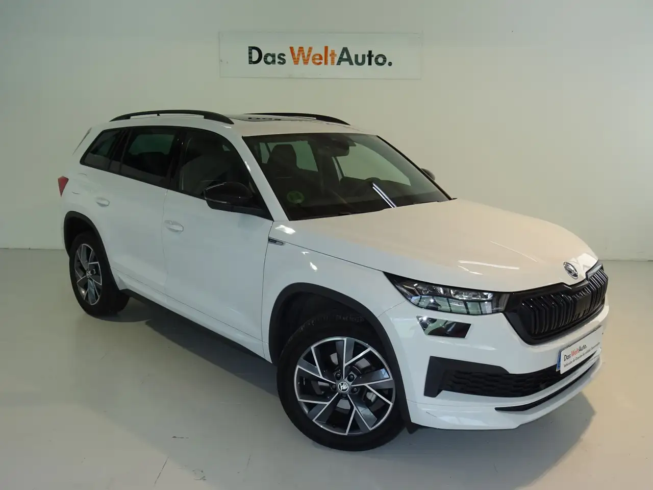 Renting Skoda Kodiaq 1.5 TSI Sportline 4×2 DSG 110kW Blanco