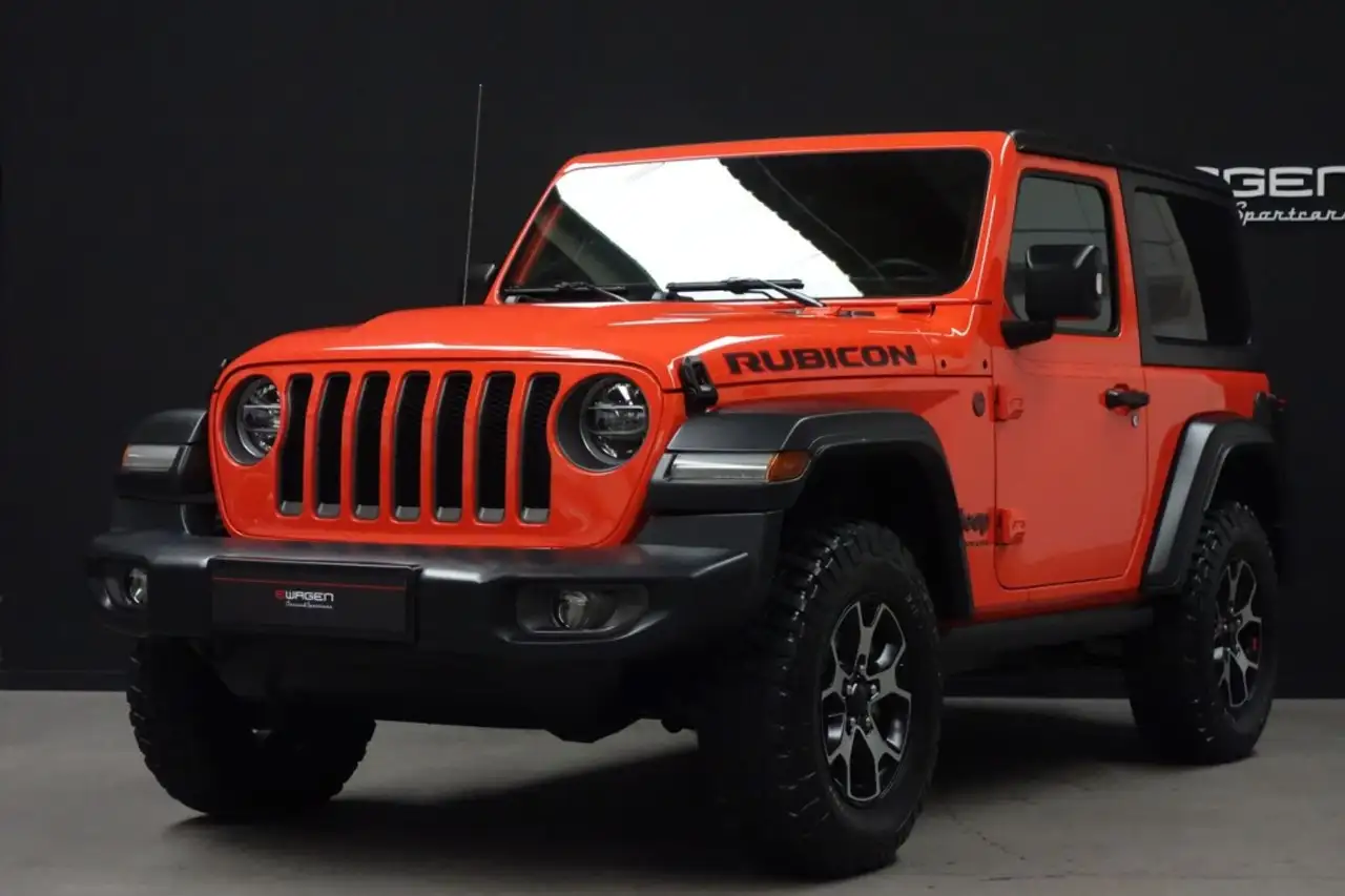 Renting Jeep Wrangler 2.2CRD Rubicon 8ATX Naranja