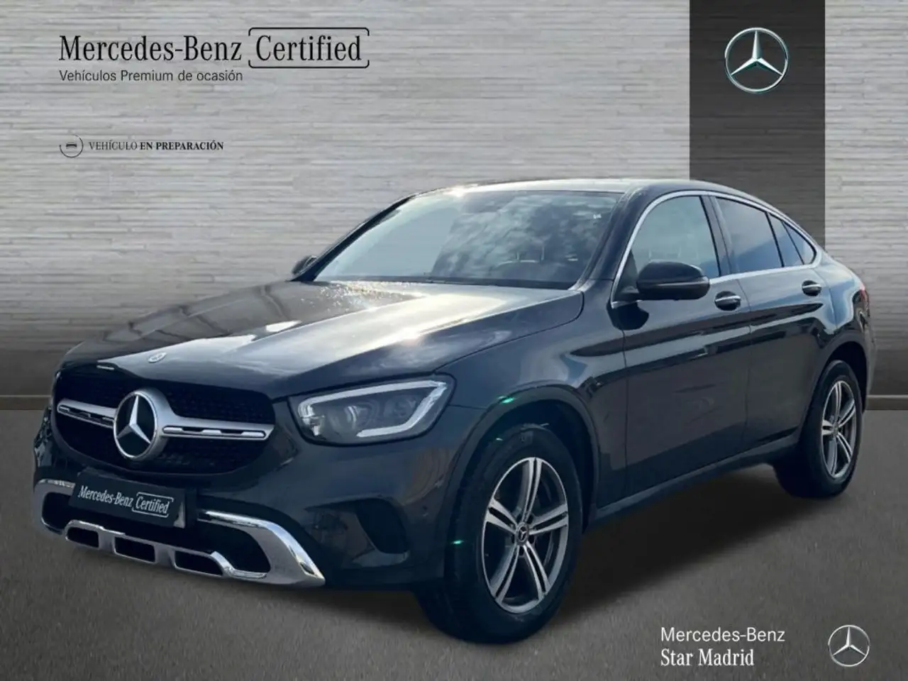 Renting Mercedes-Benz GLC 220 220d 4Matic Aut. Gris