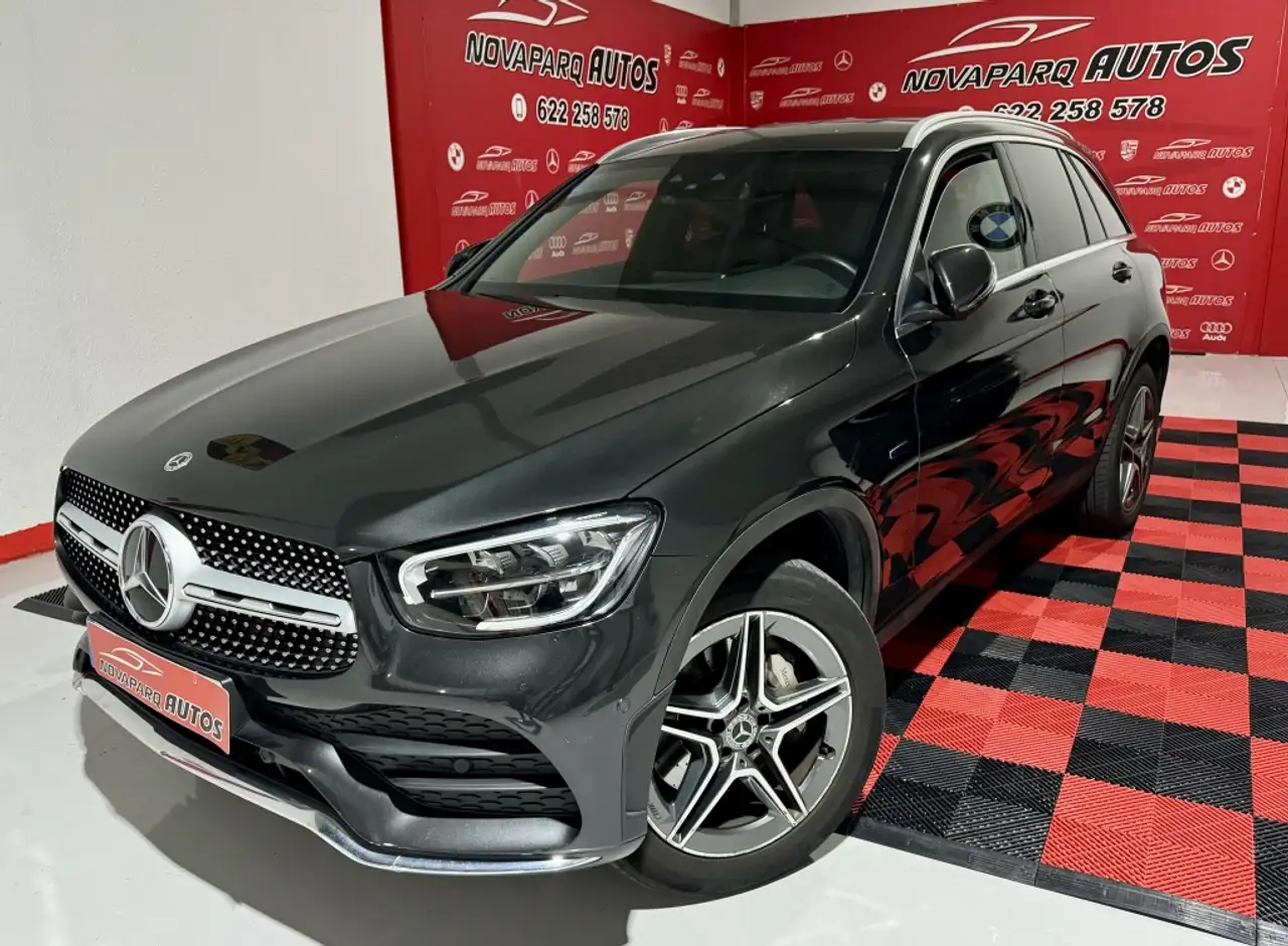 Renting Mercedes-Benz GLC 300 300de 4Matic 9G-Tronic Gris 1