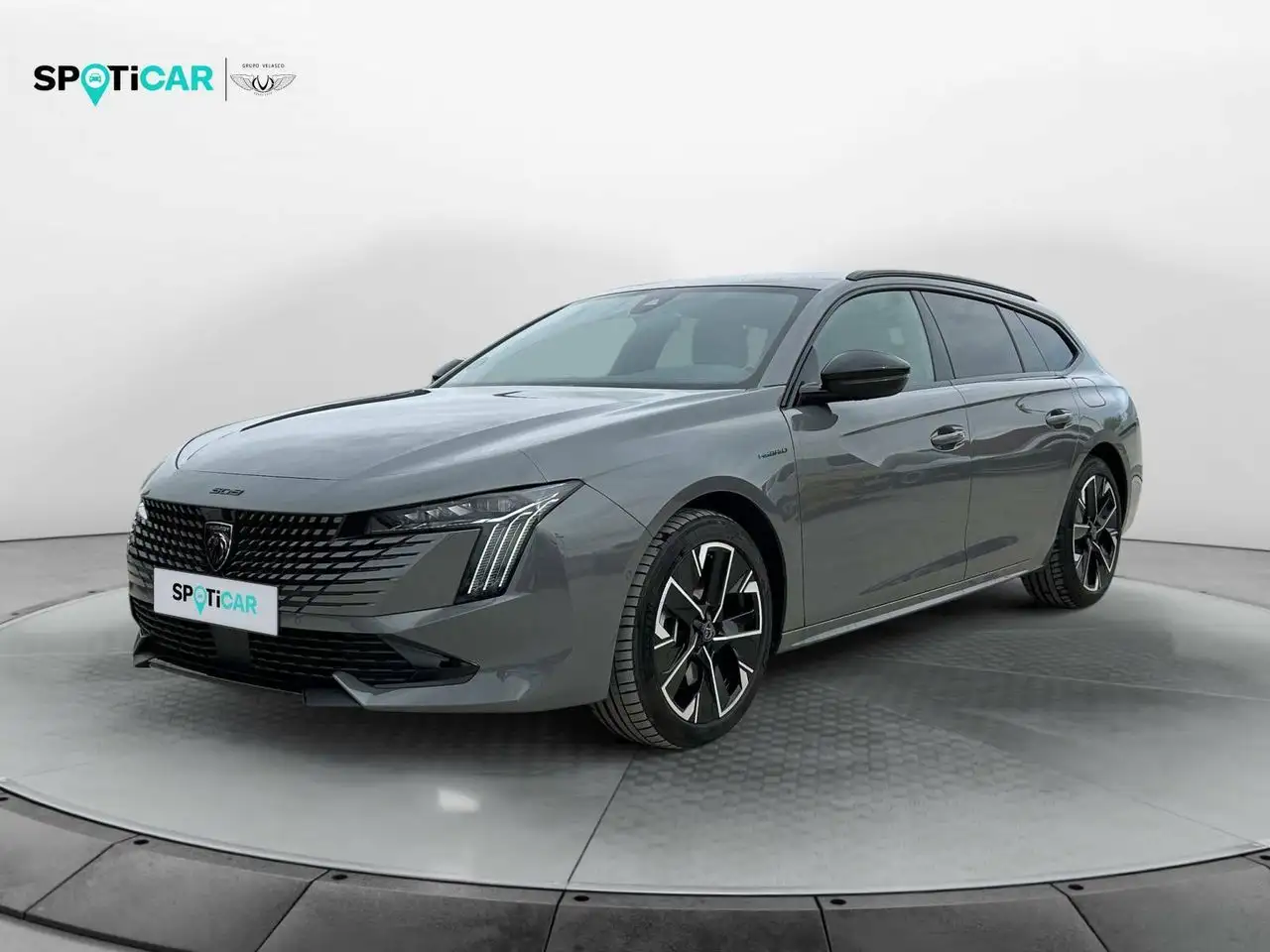 Renting Peugeot 508 5P  HYBRID 180 e-EAT8 GT Gris