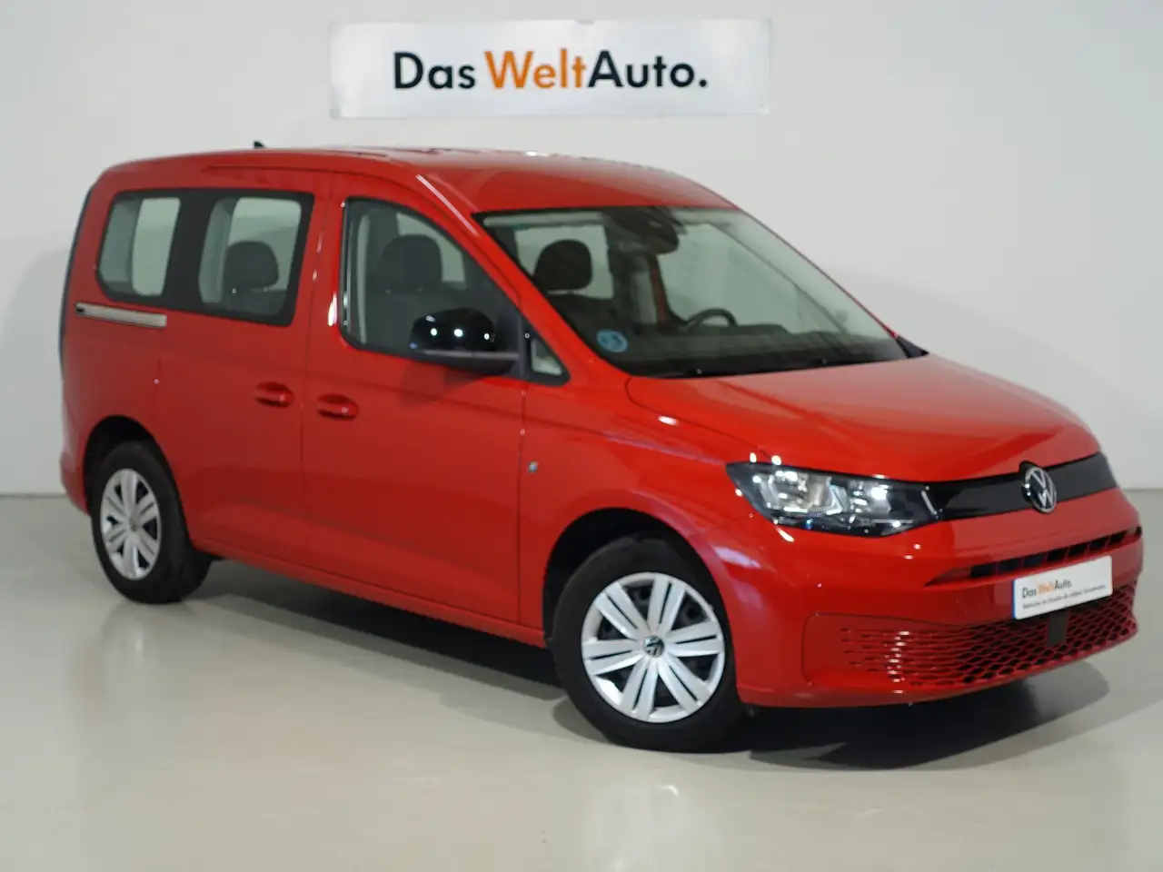 Renting Volkswagen Caddy Origin 2.0 TDI 75kW (102CV) Rojo