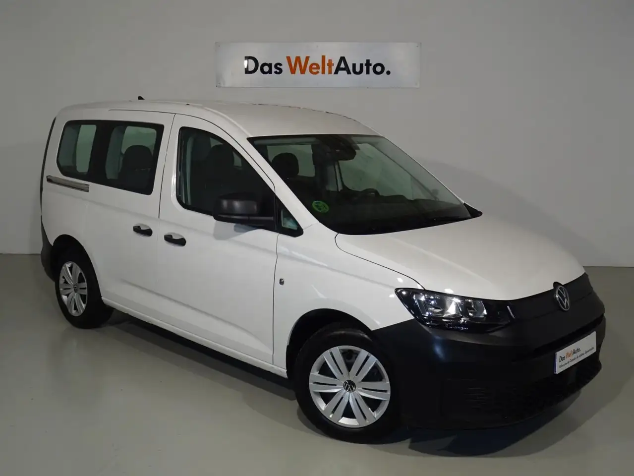 Renting Volkswagen Caddy Profesional Kombi 2.0 TDI 75kW BMT Blanco