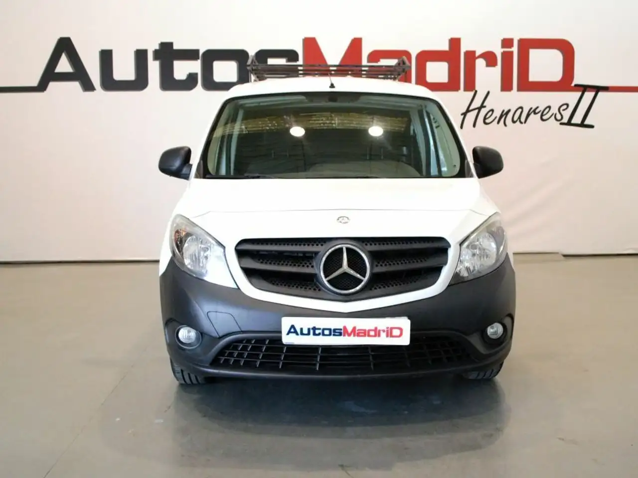 Renting Mercedes-Benz Citan N1 109 CDI Furgón Largo Blanco