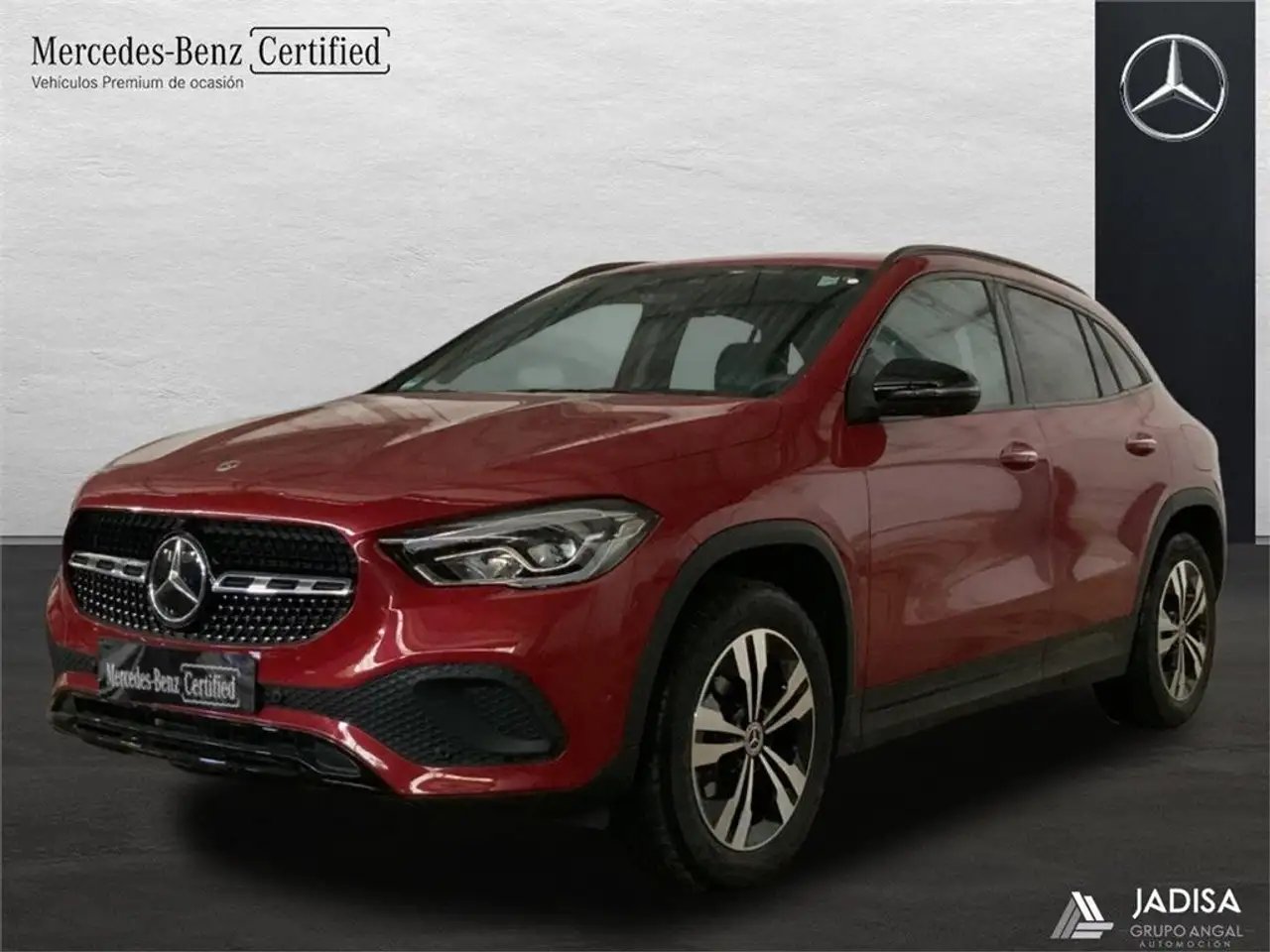 Renting Mercedes-Benz GLA 220 D