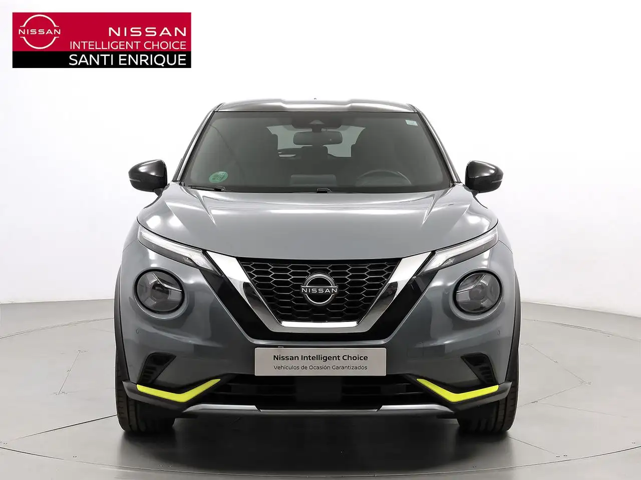 Renting Nissan Juke DIG-T 84 kW (114 CV) DCT 7 Vel. Kiiro Gris