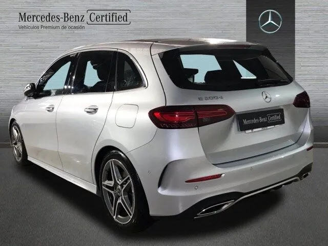 Renting MERCEDES Clase B B 200d 1