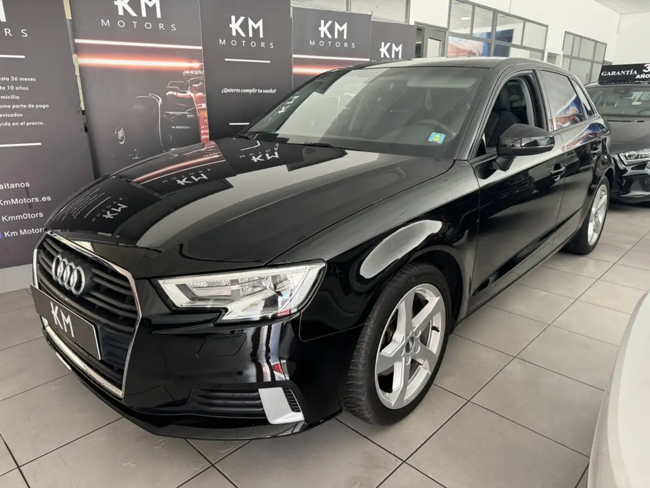 Renting Audi A3 Sportback 30 TDI S tronic 85kW Negro