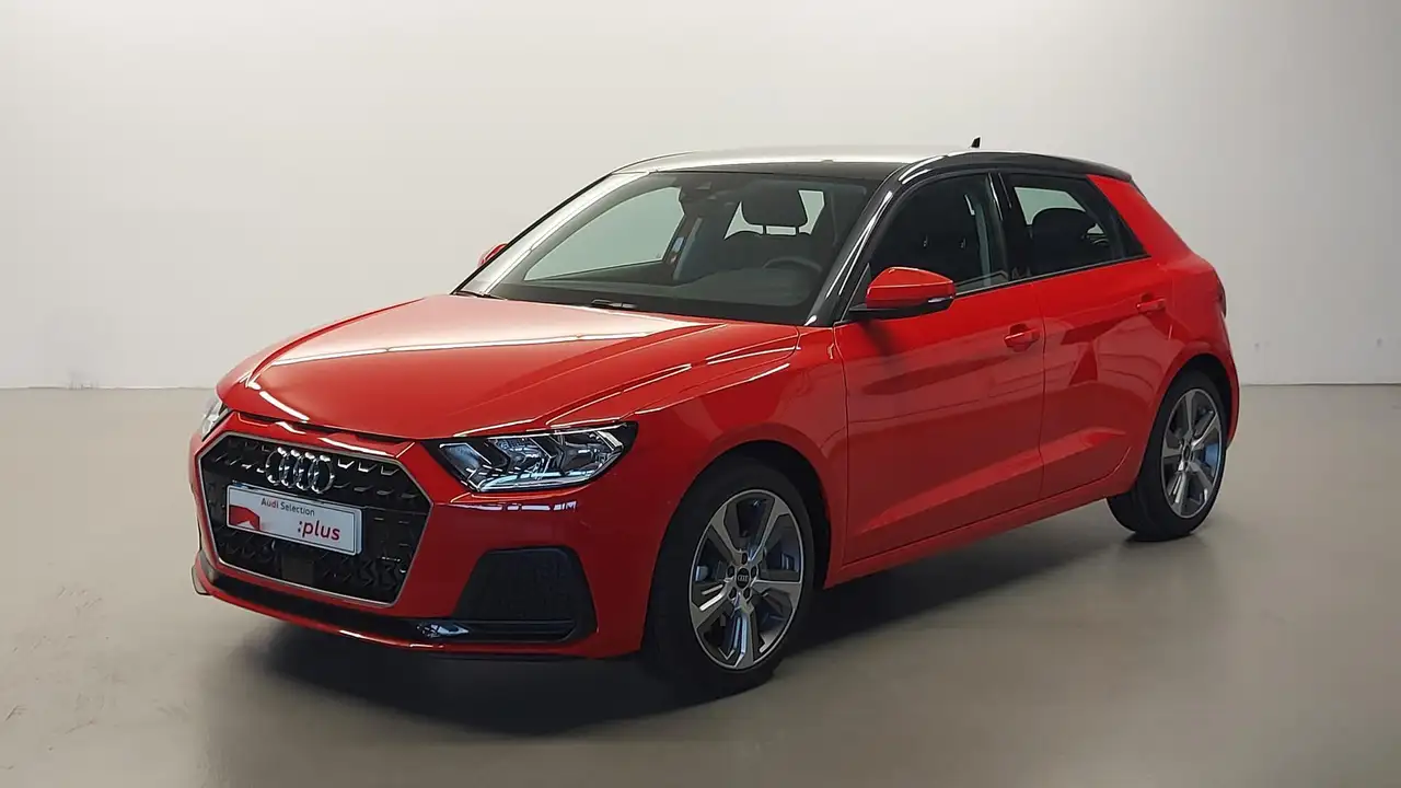 Renting Audi A1 Sportback 30 TFSI Advanced Rojo 1