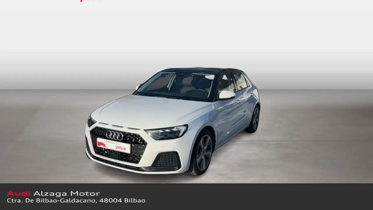 Renting Audi A1 Sportback 30 TFSI Advanced S tronic Blanco 3