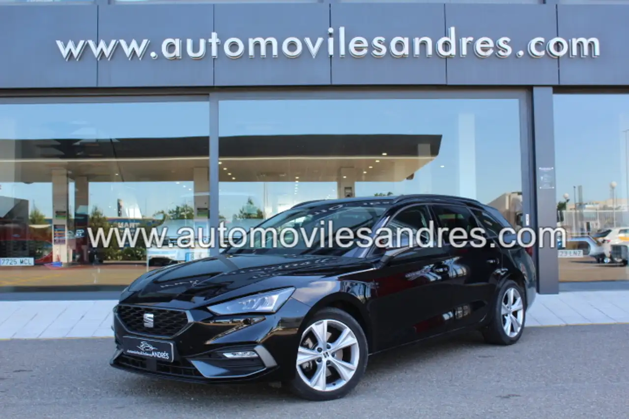 Renting SEAT Leon ST 2.0TDI CR S&S FR XS DSG-7 150 Negro