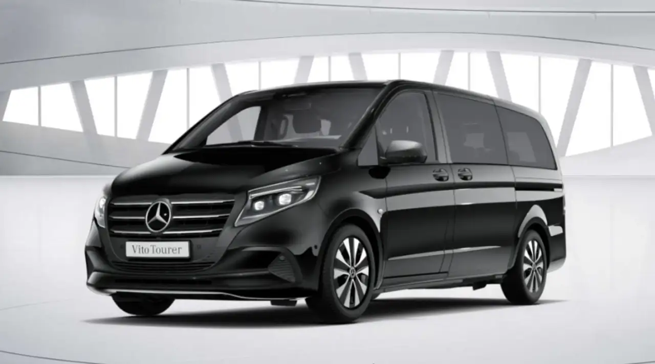 Renting Mercedes-Benz Vito Tourer 114 CDI Select Larga 9G-Tronic Negro