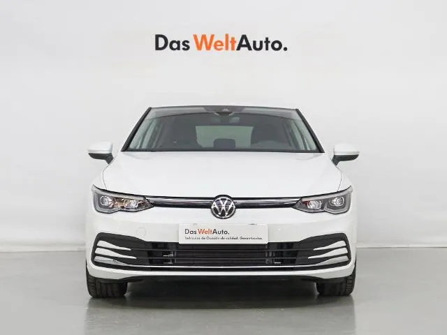 Renting Volkswagen Golf Style 1.5 eTSI 110 kW (150 CV) DSG Ocasión